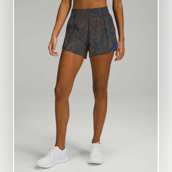 Lululemon Limited Edition Hotty Hot High-Rise Reflective Lined Short 4" - Picture 1 of 10